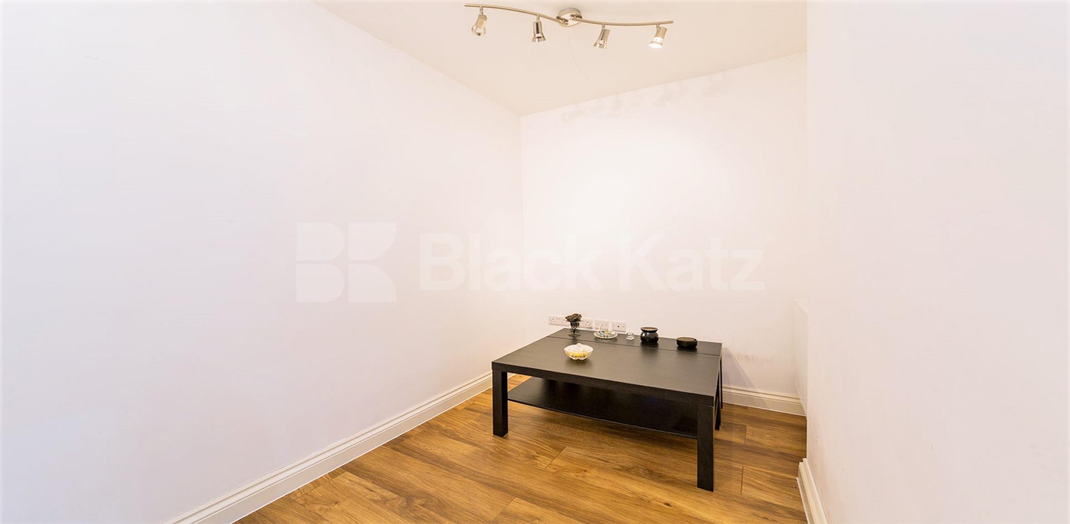 			RECENTLY REFURBISHED , 2 Bedroom, 1 bath, 1 reception Flat			 Richmond Way, Shepherds Bush/Brook Green